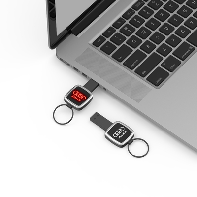 Disco flash USB colorido con puertos USB 2.0 y USB 3.0