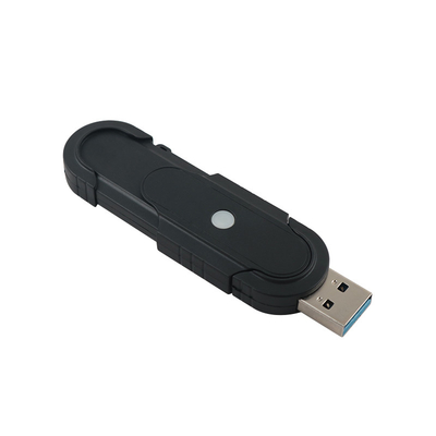 Unidad USB negra compacta con funcionalidad Plug and Play
