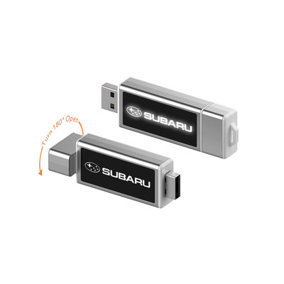 Como fotos muestran cristal de memoria USB con luz LED para soportar la carga de datos