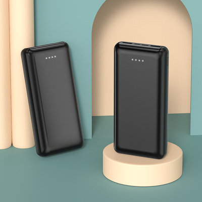 Banco de energía portátil con puertos de entrada Micro USB y Tipo C para teléfonos inteligentes