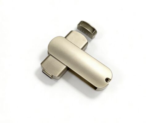 Cuerpo Silver Matt USB A y Tipo c junto con memoria rápida y puede personalizar logotipo hecho