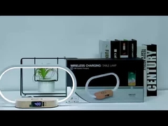 Materiales reciclables Cargador inalámbrico Cargador de madera Cargador rápido con reloj y luz